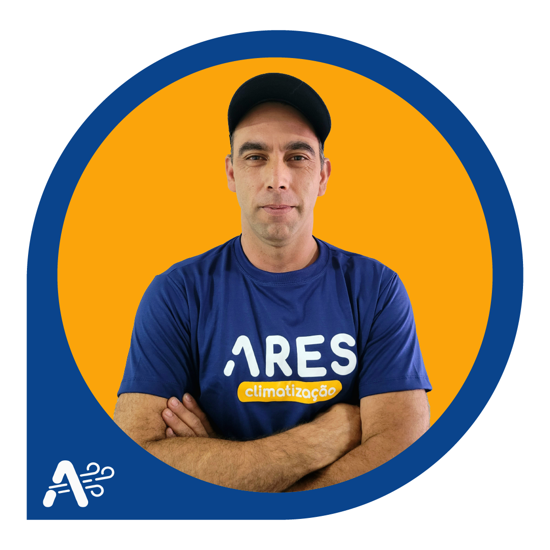 Leandro - Equipe de uma empresa de ar condicionado em Curitiba