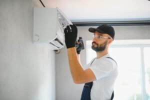 Por que contratar profissionais certificados para instalar ar-condicionado